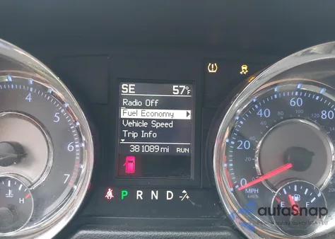 2015 Chrysler Town & Country Touring z USA, uszkodzony, nr VIN 2C4RC1BG9FR534384